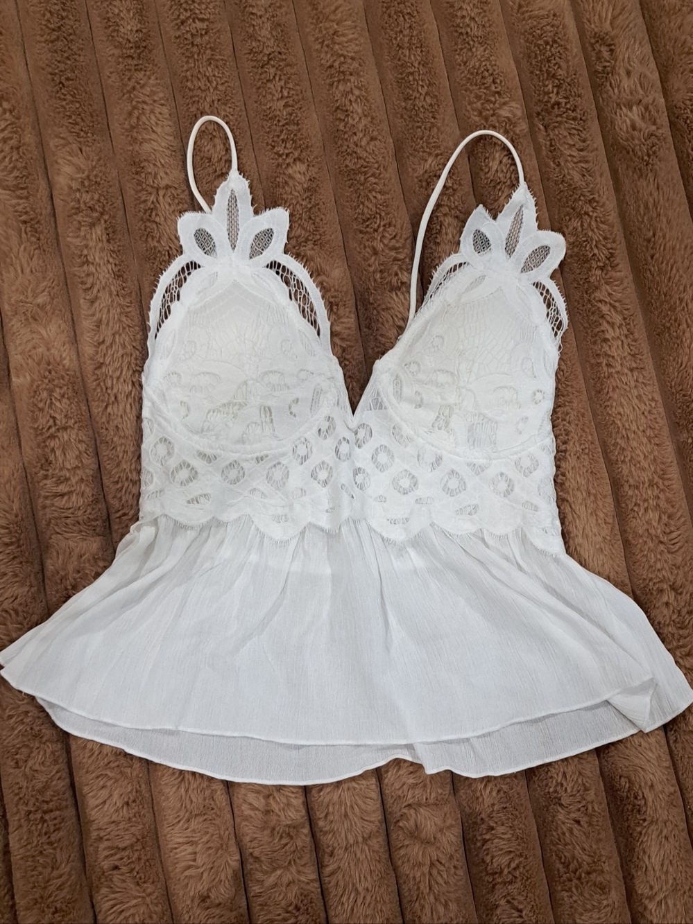 Justify Pineapple Bralette Top White Lace Gardenia Peplum Medium Boho Festival